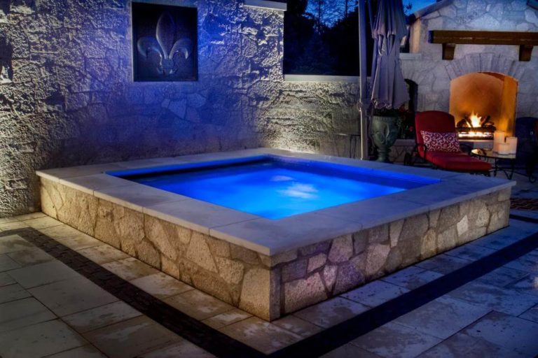 What is a Plunge Pool? Size, Cost & More Pool Research