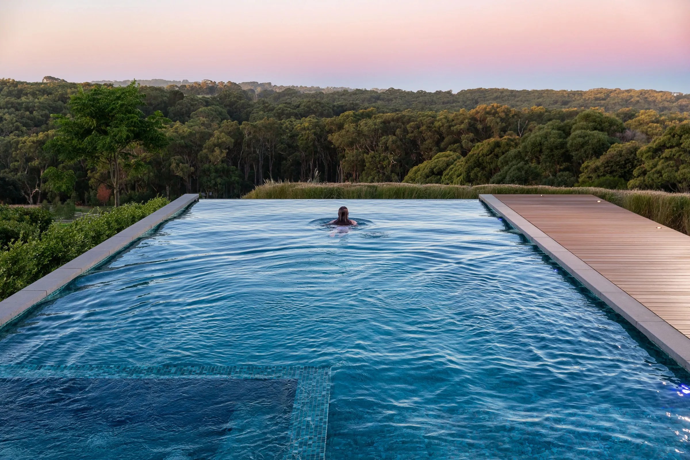 Swimming Pool Maintenance & Cleaning Services Canberra