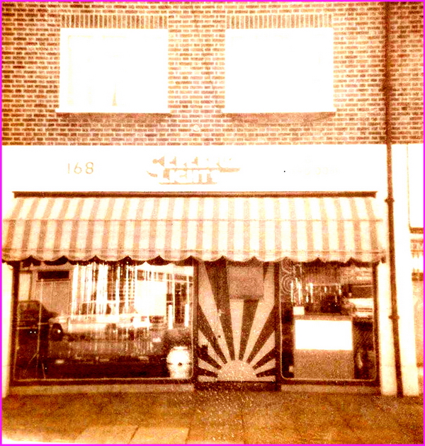 pOoTer's pSycheDelic shAcK Mass Spectrometer Light Show