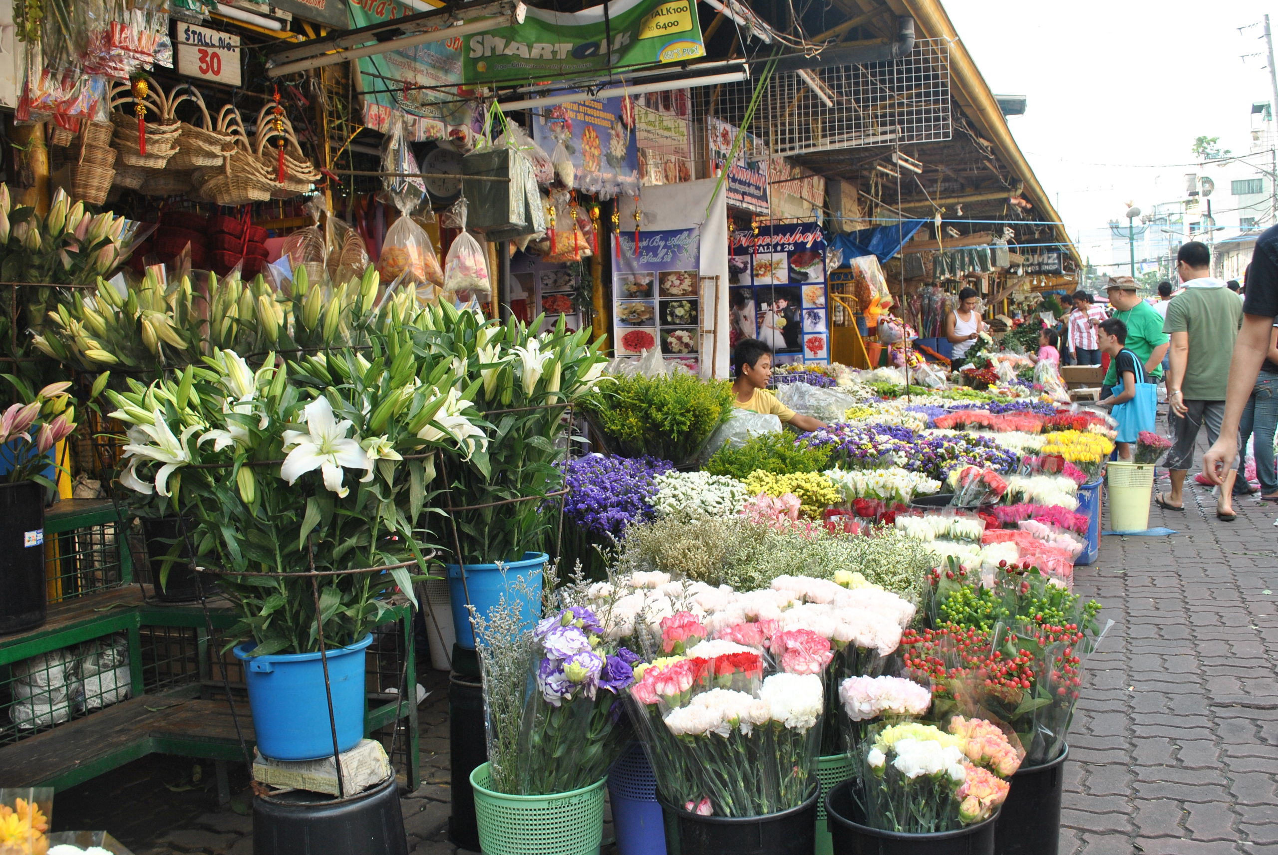 Dangwa Flower market finds a way to adapt to the new normal