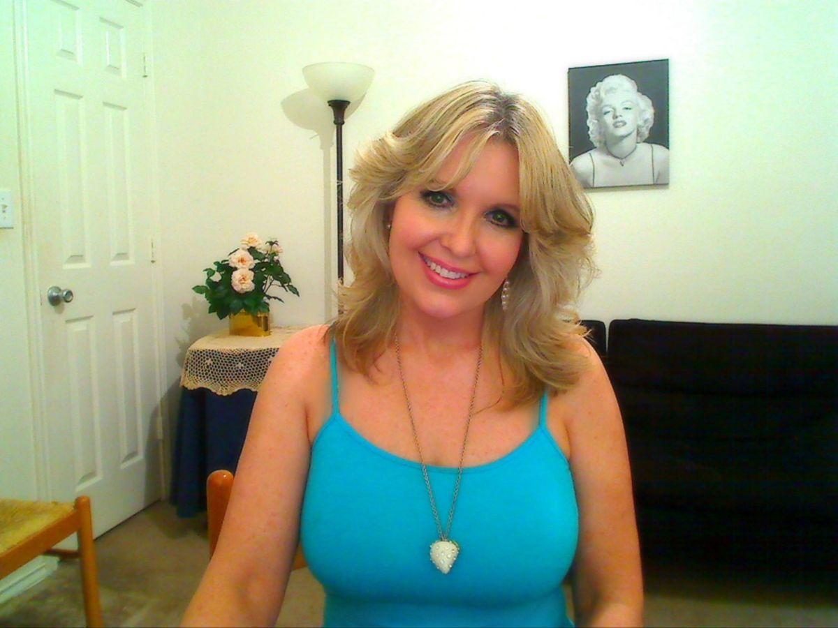 The Online Excellence Interview: Karen Eng | popgeeks.com