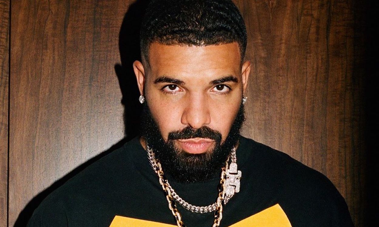 Drake foi o maior artista das plataformas de streaming no ano de 2020