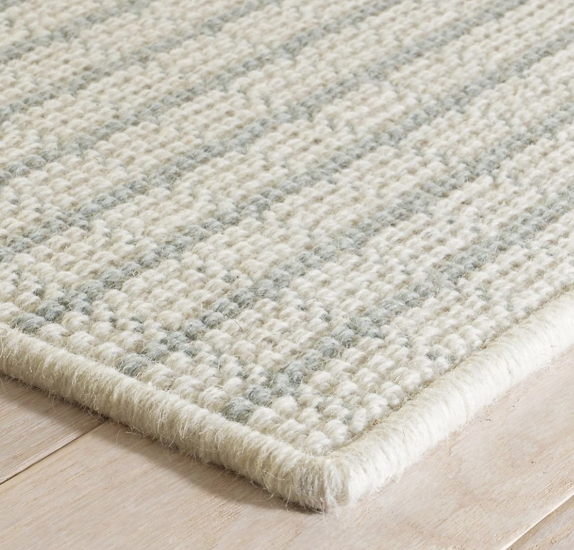 9 x 12 100 wool rug! Lawrence rug In the color seaglass Poppy's of Macon