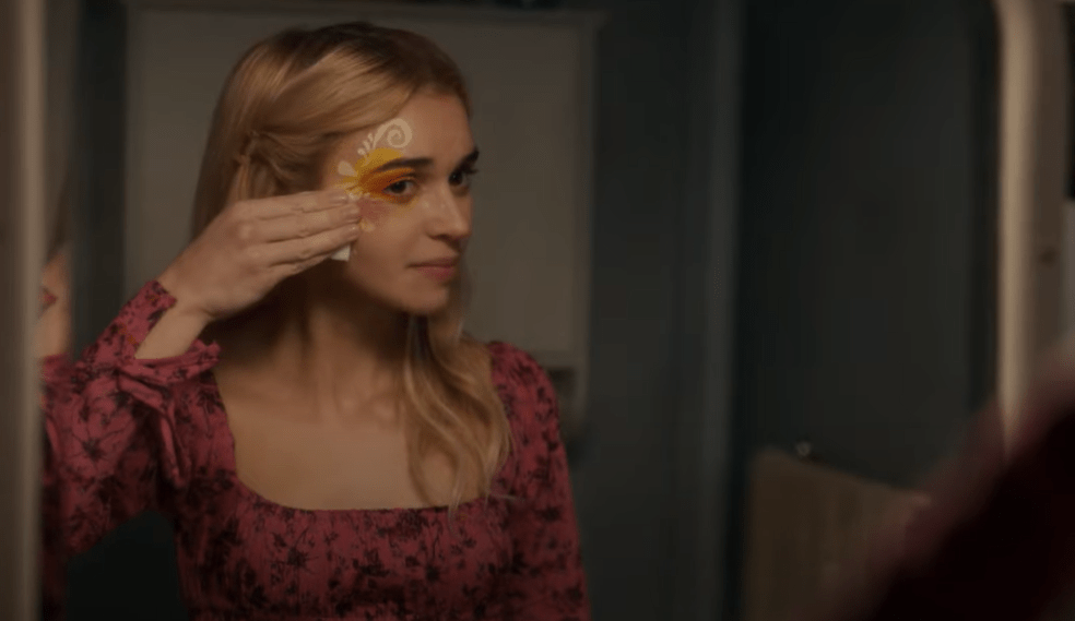 Interview Nikki Roumel on Playing Young in 'Ginny &