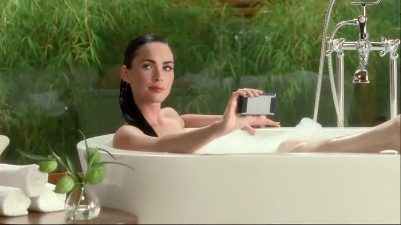 Megan Fox and Machine Gun Kelly get hot and wet in bath together