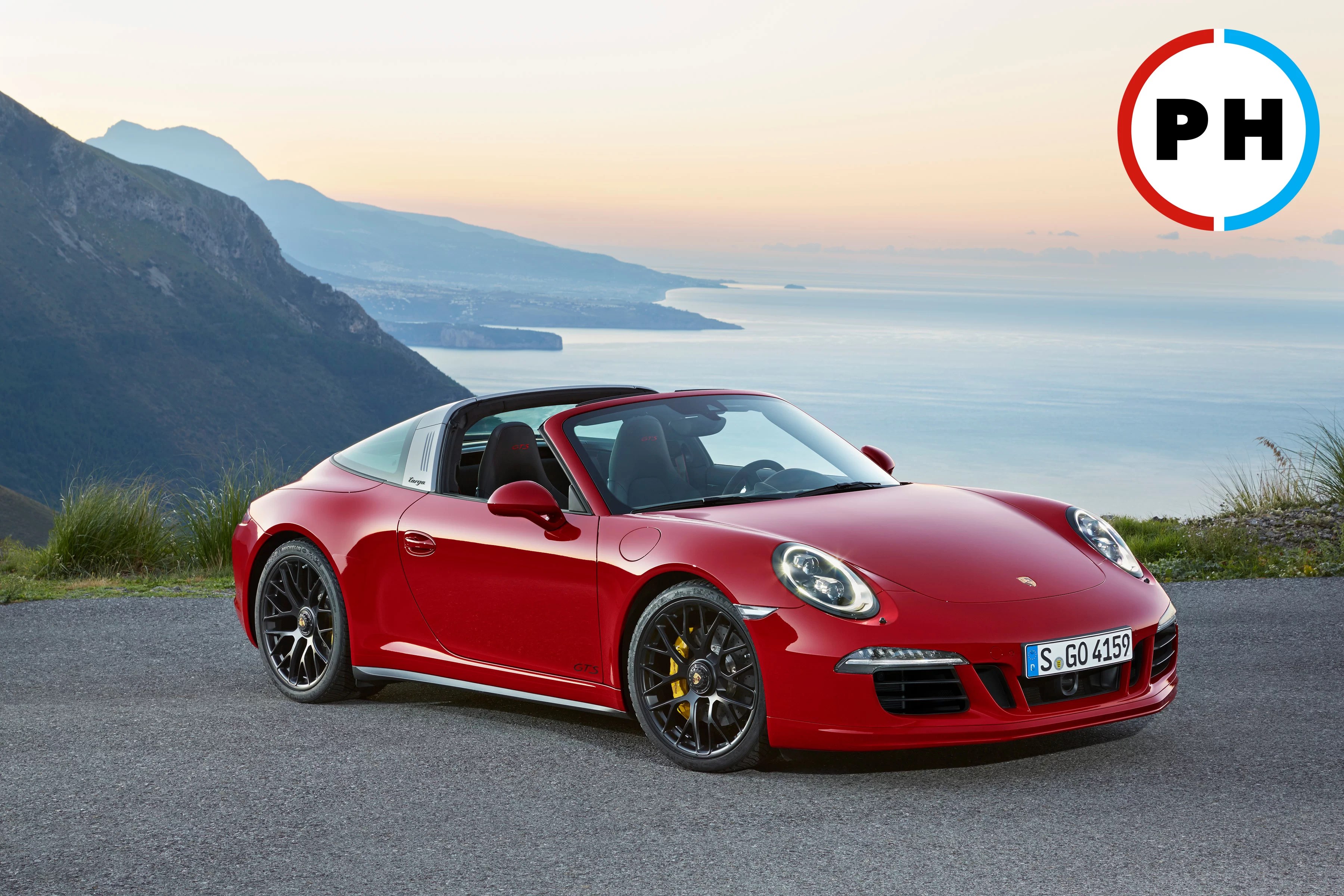 Porsche Road Trips You Need to Try in the USA