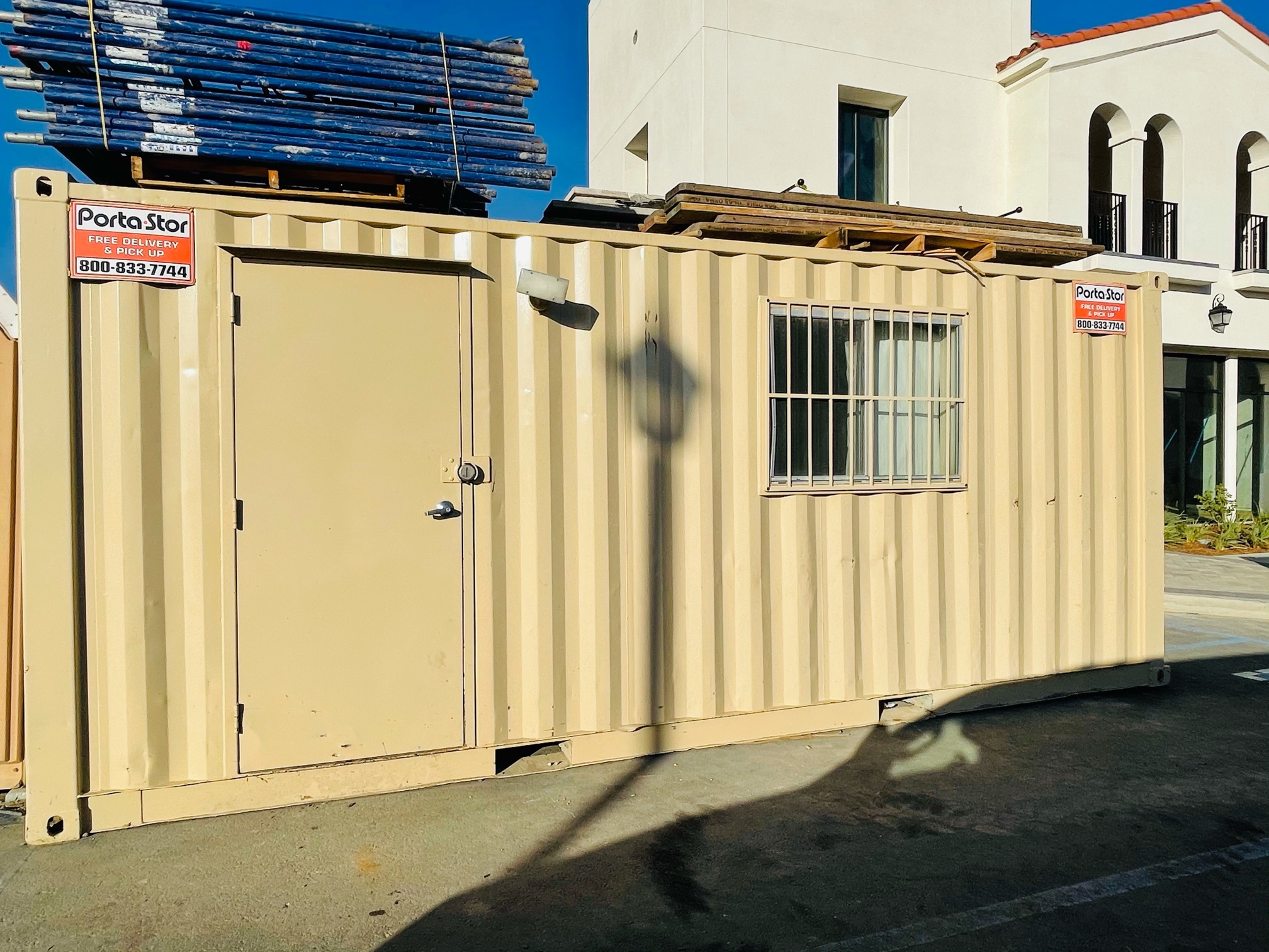 20 x 8 x 8.5 FULL OFFICE CONTAINER PortaStor