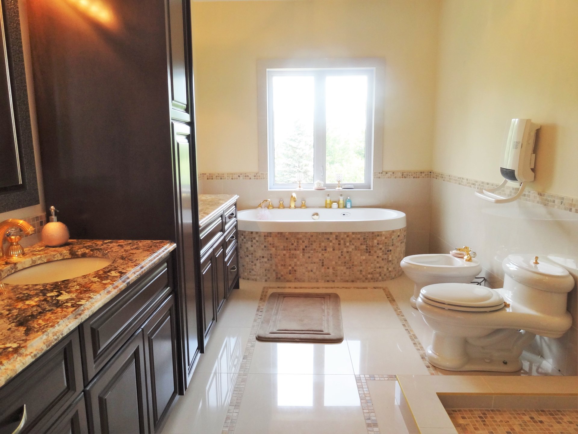 945 Rue Stéphane SainteDorothée (Laval) Port and Mount