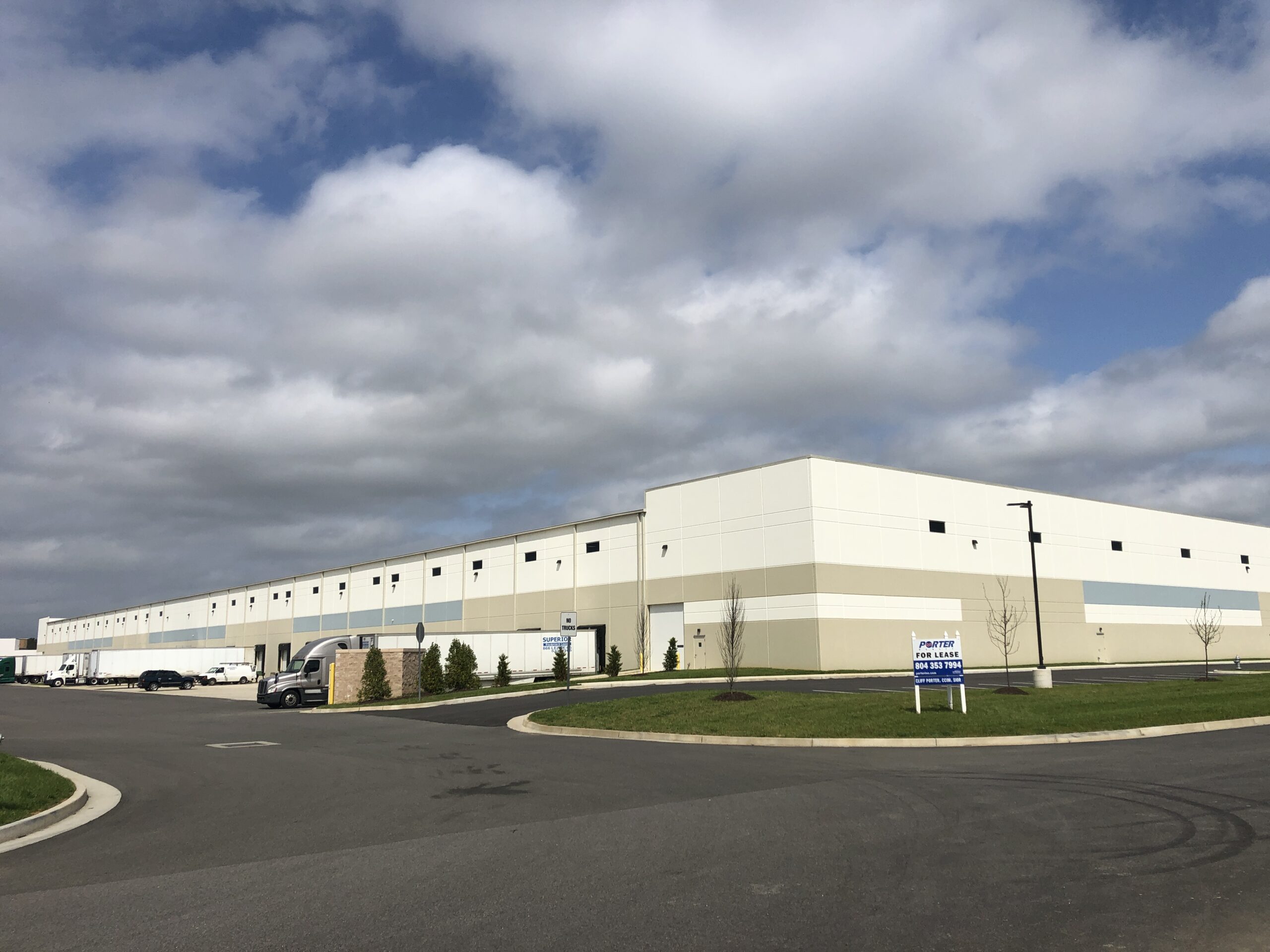 Airport Logistics Center Facility Leased to Dominion Packaging Porter