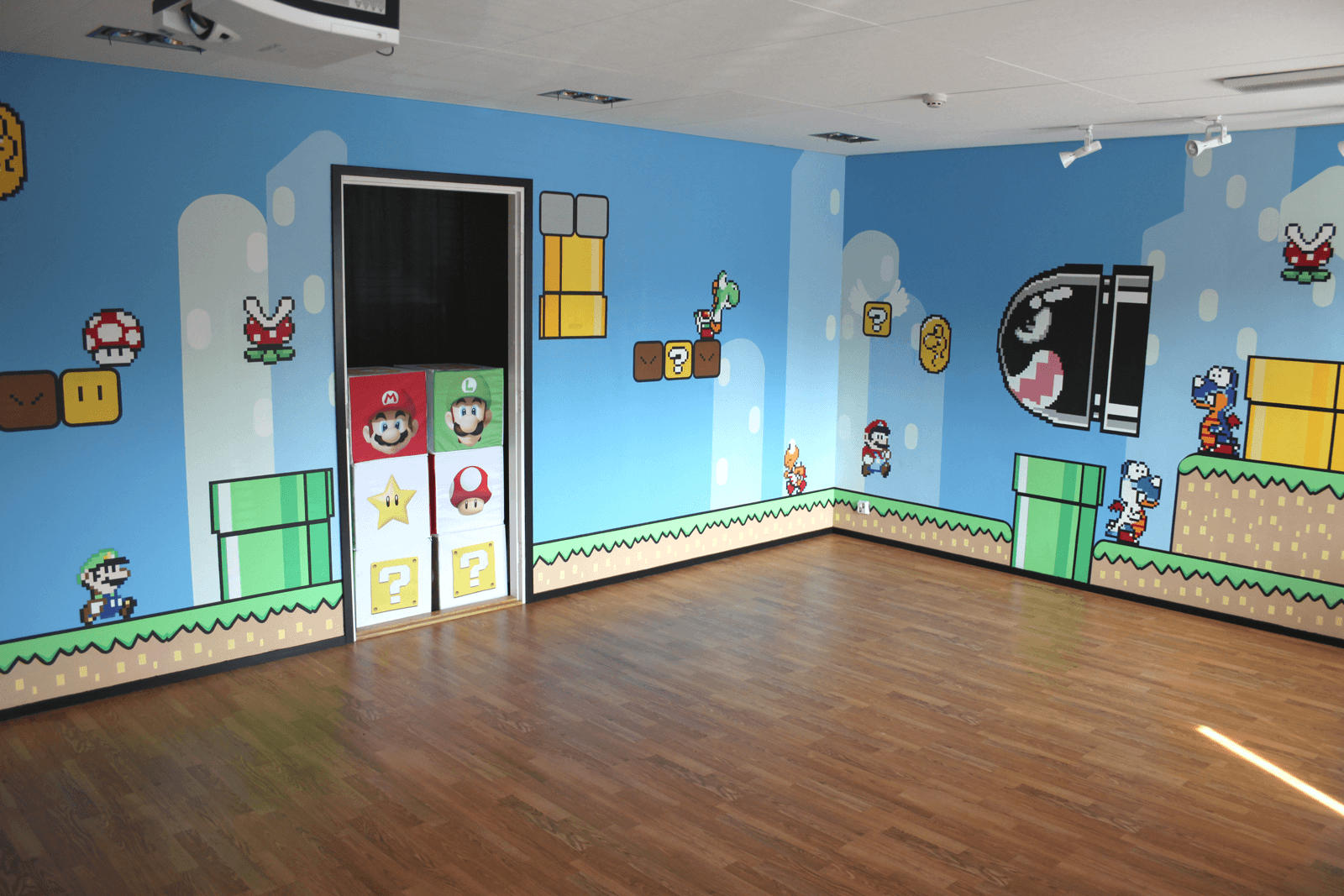 Nintendo wall painting Amo Oy