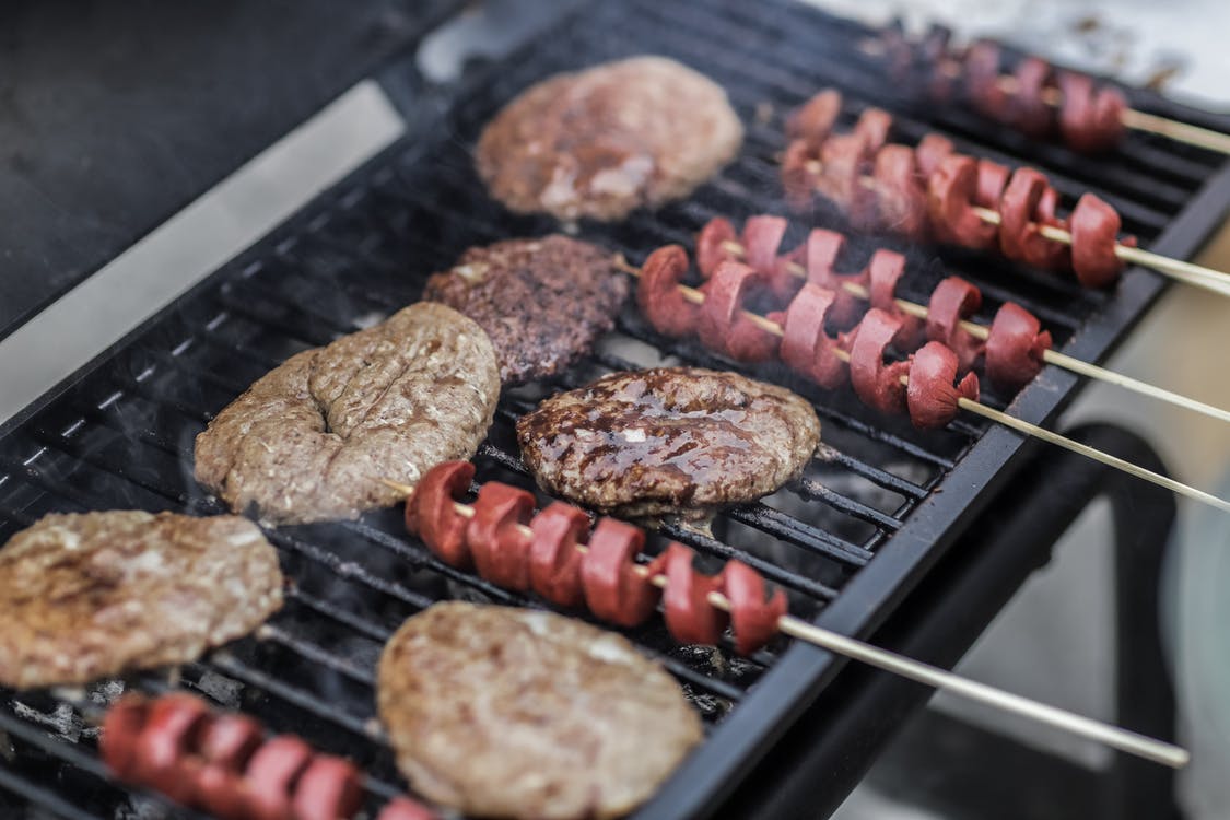 Should You Let Your Tenants Have Grills This Summer?