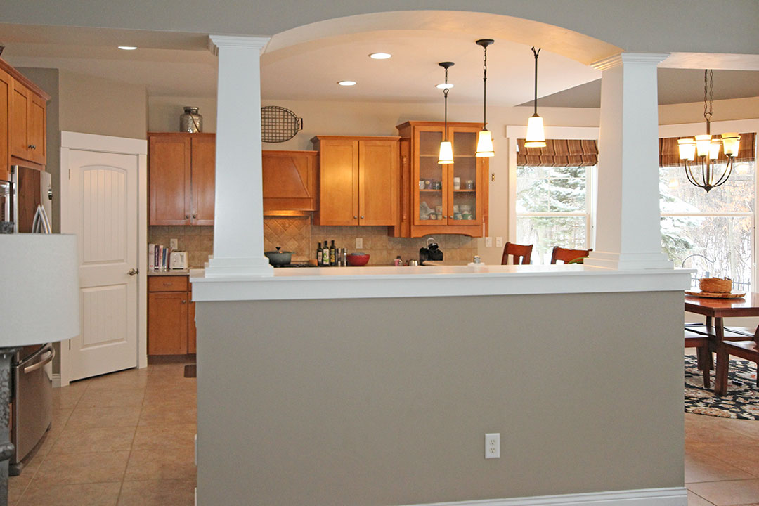 Kitchen Remodel Opens Up the Space ??? PortSide Builders