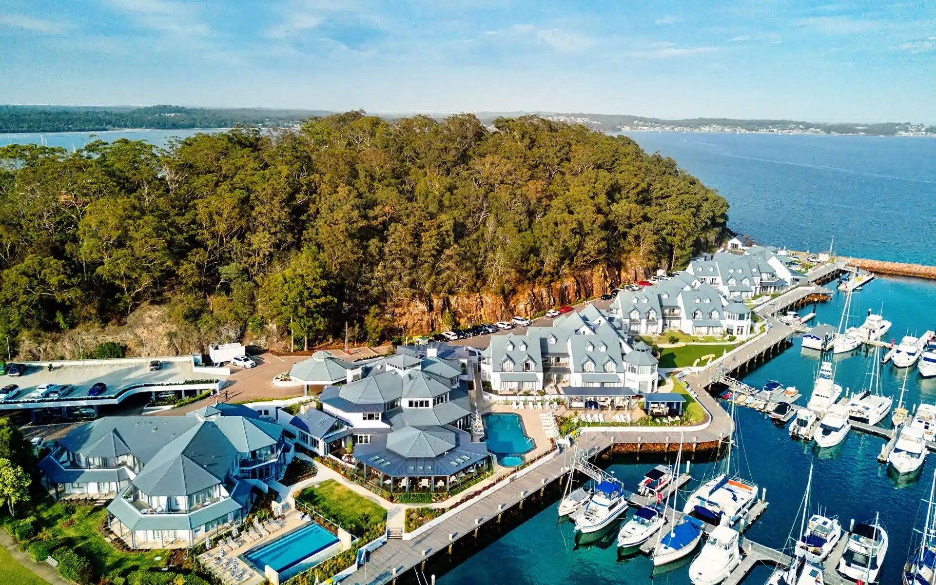 Corlette Apartments Holiday Houses Villas