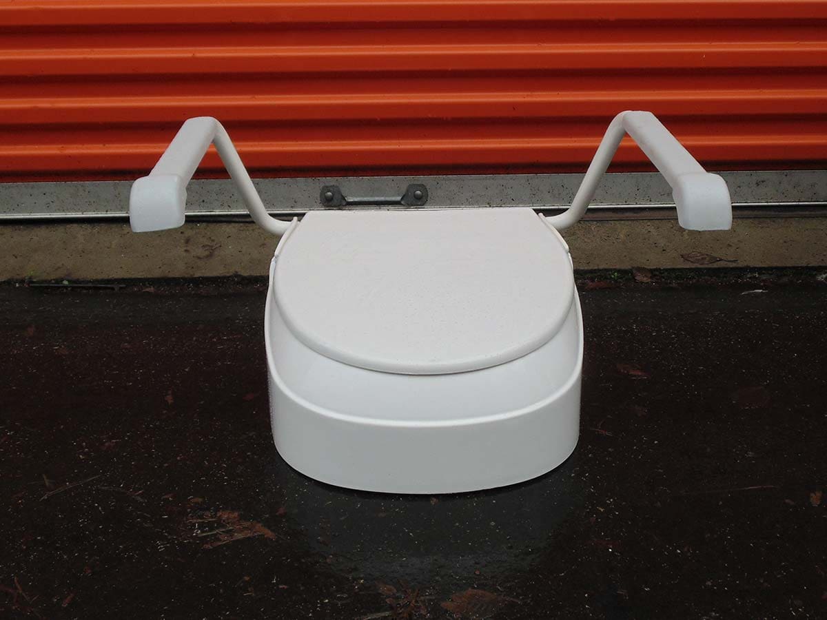 6inch raised toilet seat