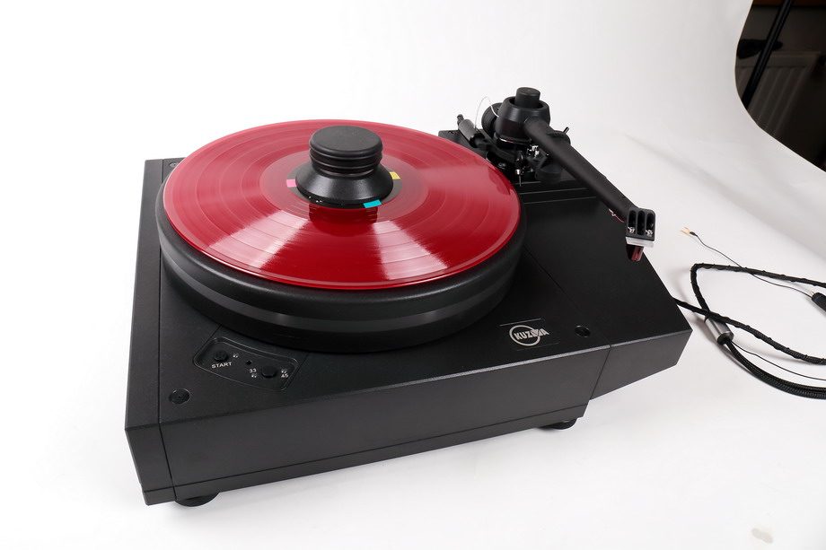 Kuzma STABI R Turntable - Positive Feedback