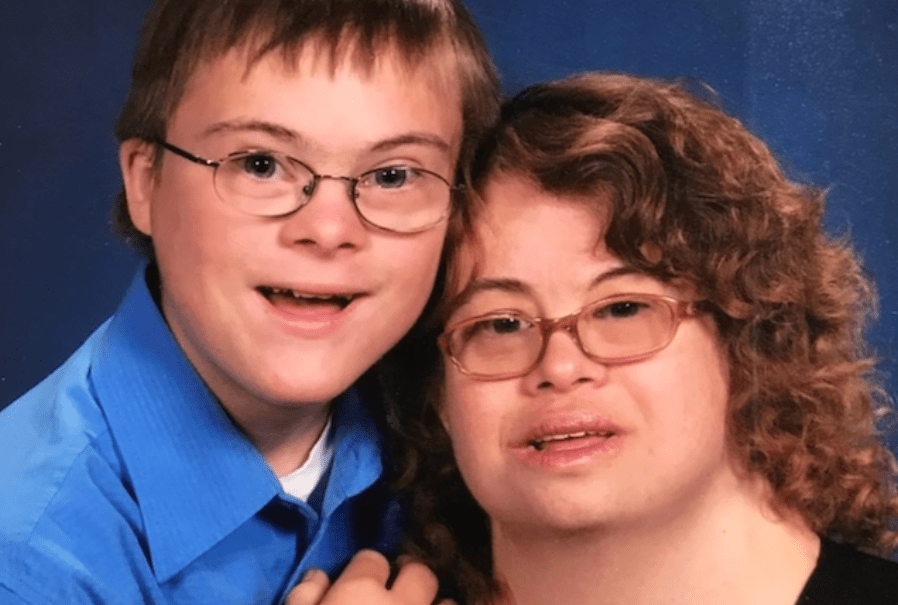 Suffering from trisomy 21, she gives birth to a with the same disease