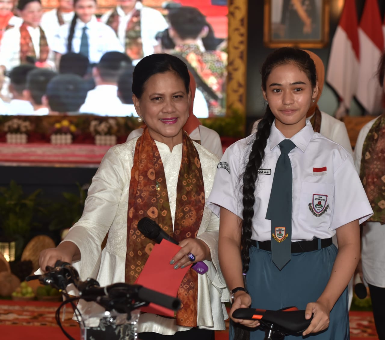 Ibu Negara Sosialisasikan Bahaya Narkoba kepada Pelajar