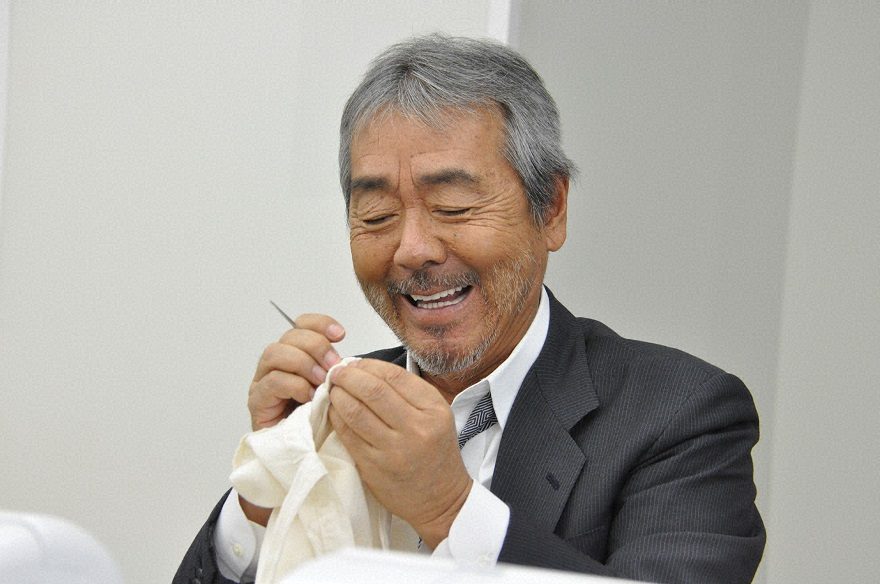 テレ朝POST » 宗方班長（寺尾聰）、裁縫中に騒ぎが…！出版社社員が死亡、バッグには2冊の“同名小説”