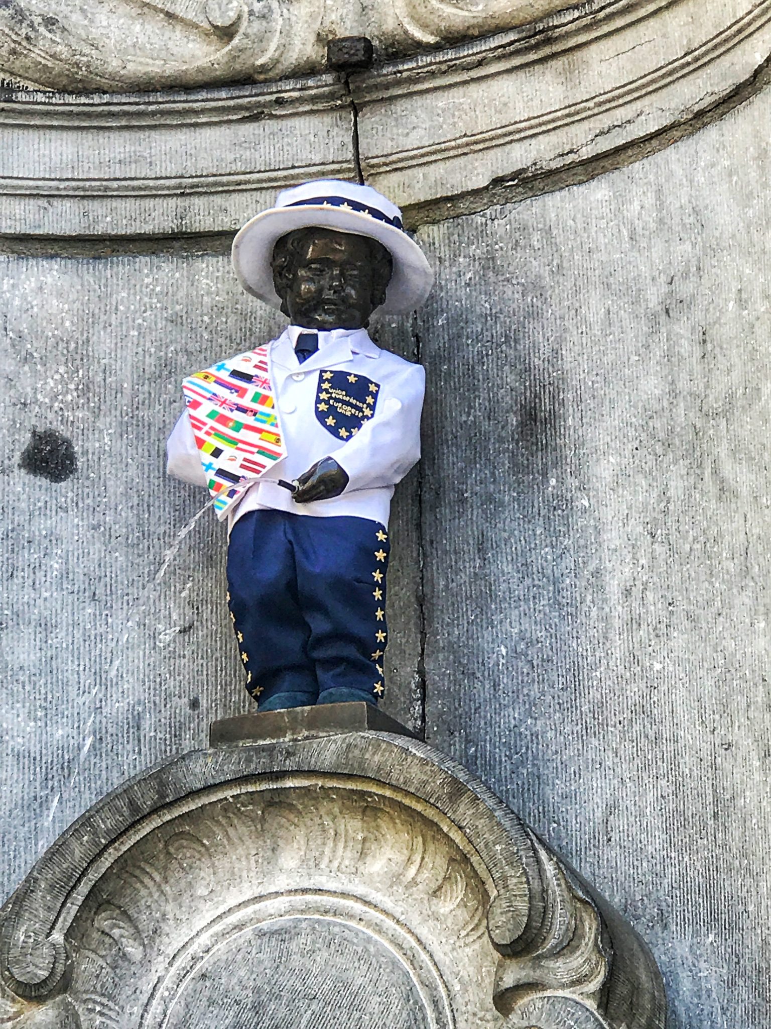 The Peeing Statues of Brussels Postcards To Me