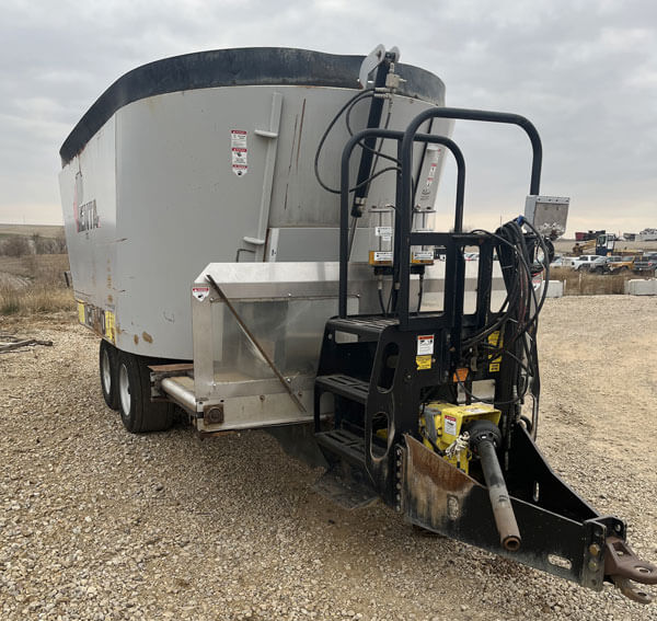 Penta 1120 HD Vertical Mixer Wagon for sale Post Equipment