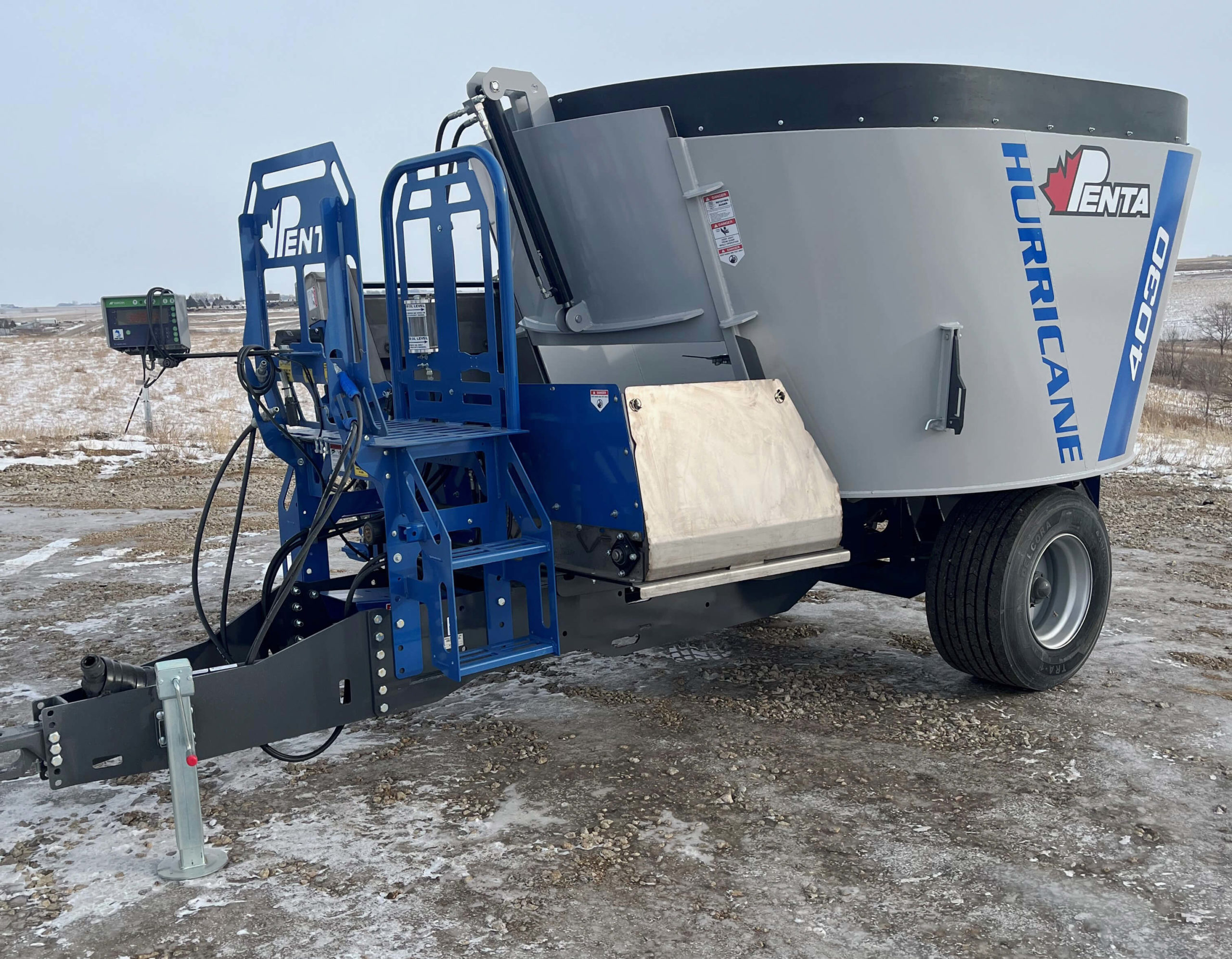 Vertical Feed Mixers for sale Post Equipment