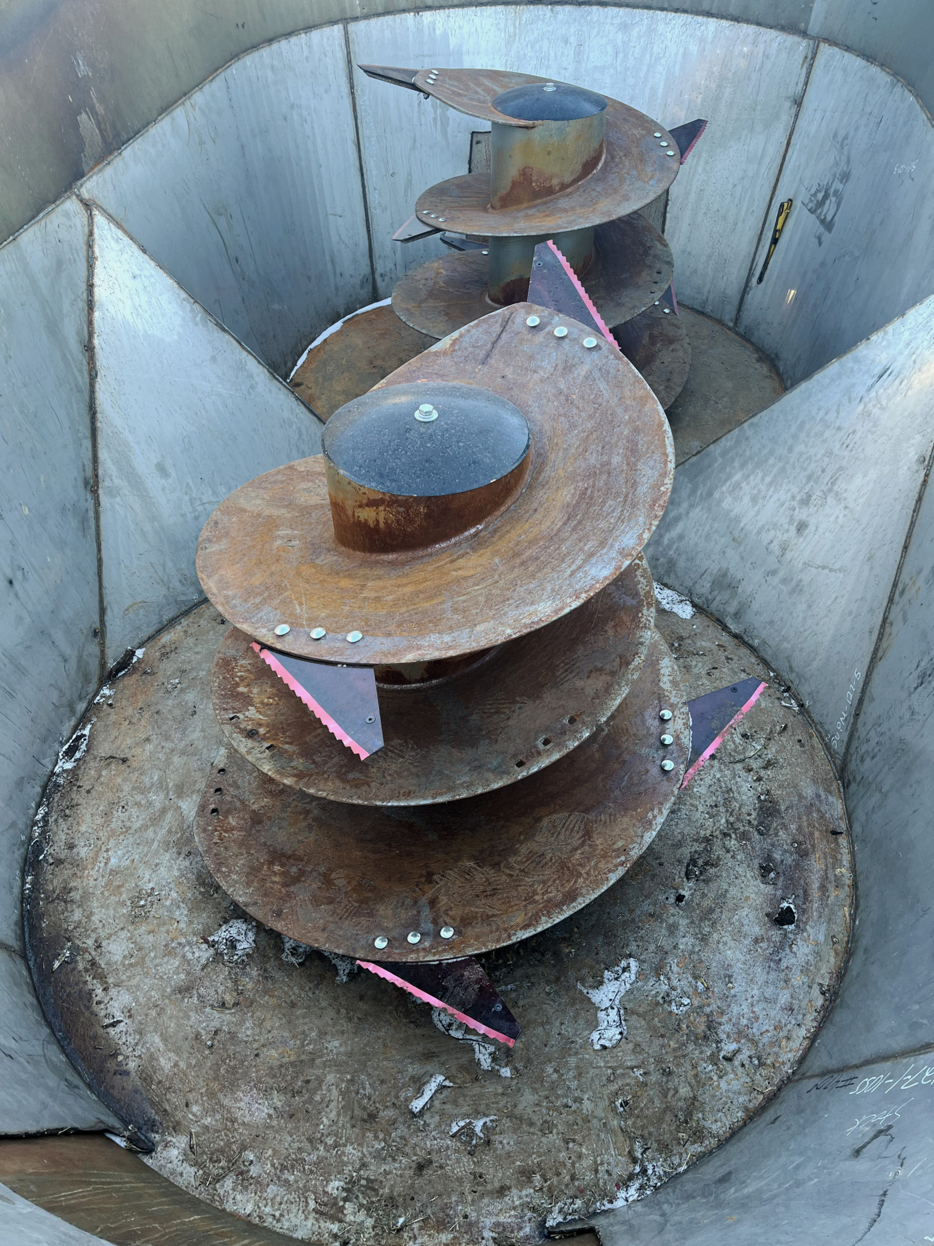 Supreme 1200T Vertical Mixer Wagon for sale Post Equipment