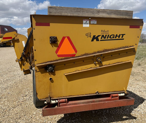 Knight 3020 Reel Mixer Wagon for sale Post Equipment