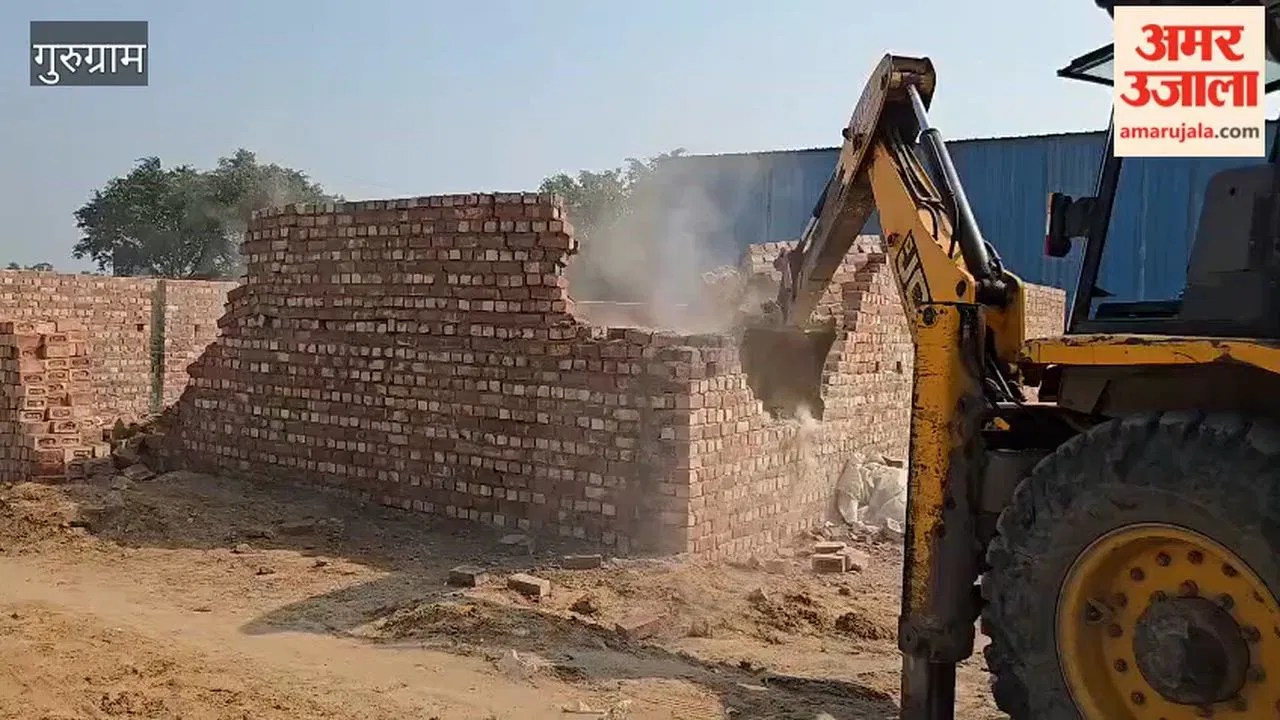 गुरुग्राम: भोंडसी में अवैध काॅलोनी में चला बुलडोजर  Latest Haryana News