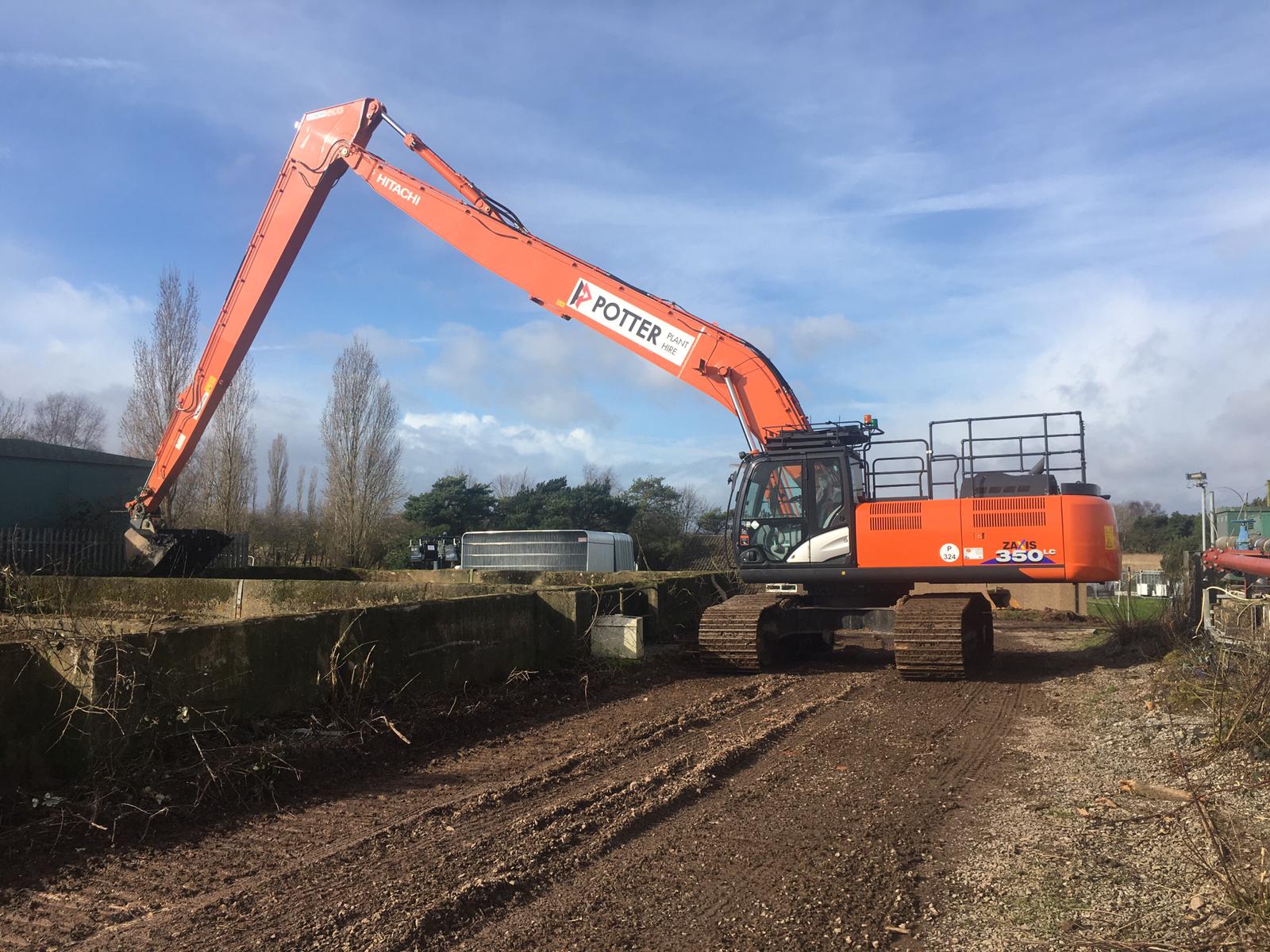 Hitachi ZX350LC6 Longreach Potter Plant Hire