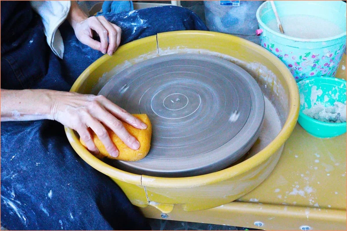 Do Pottery Wheels Rust Pottery Crafters