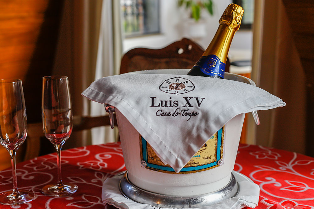 Pousada Luis XV em Campos do Jordão Localizada no centro de Capivari