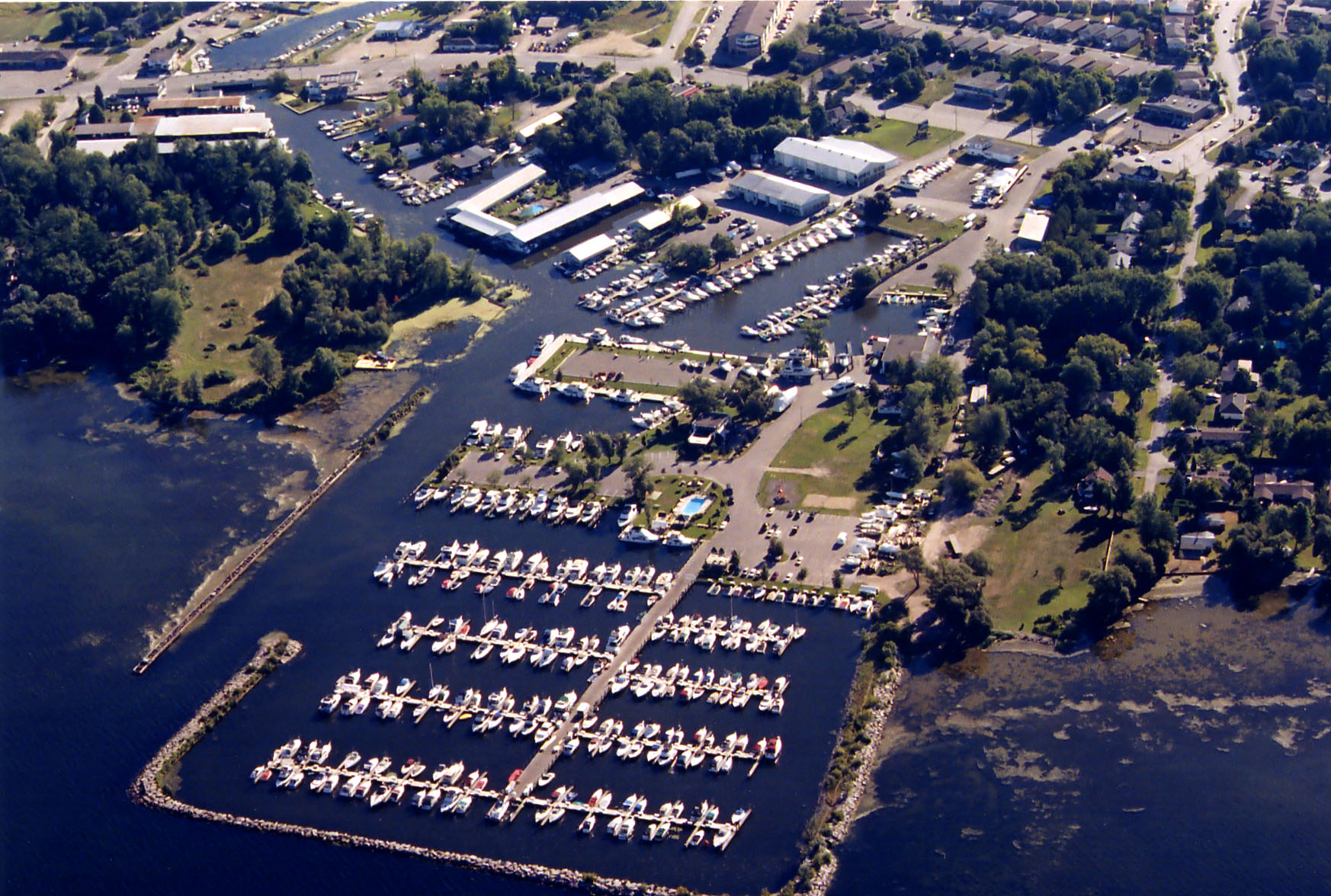 Krates Marina, Keswick, Ontario Power Boating Magazine