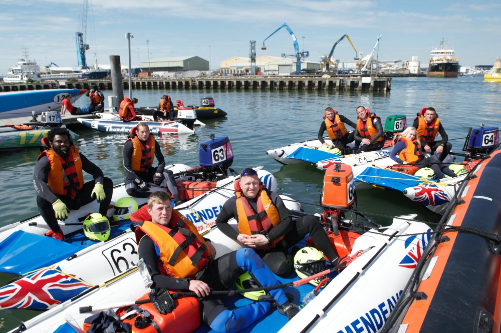 Team Endeavour set for new ThunderCat season ⋆ Powerboat Racing World