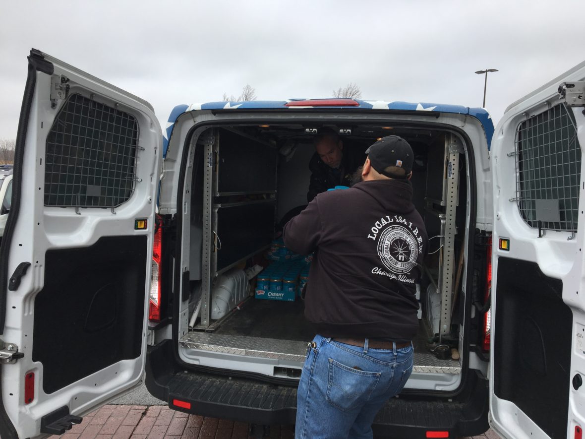 Powering Chicago Members Help IBEW Local 134 Retirees