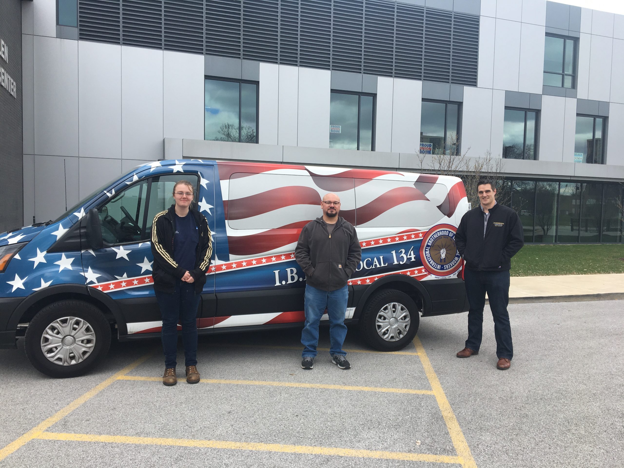 Powering Chicago Members Help IBEW Local 134 Retirees