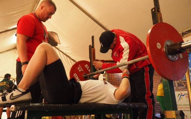 How To Breathe Correctly In The Bench Press (Step by Step