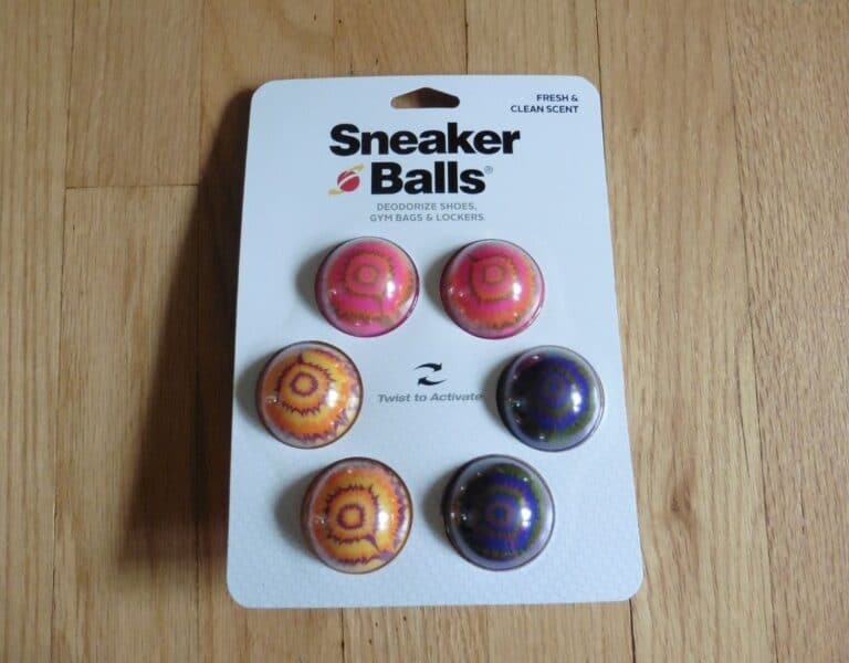 7 Best Gym Bag Odor Eliminators (Spray and Odor Ball Options