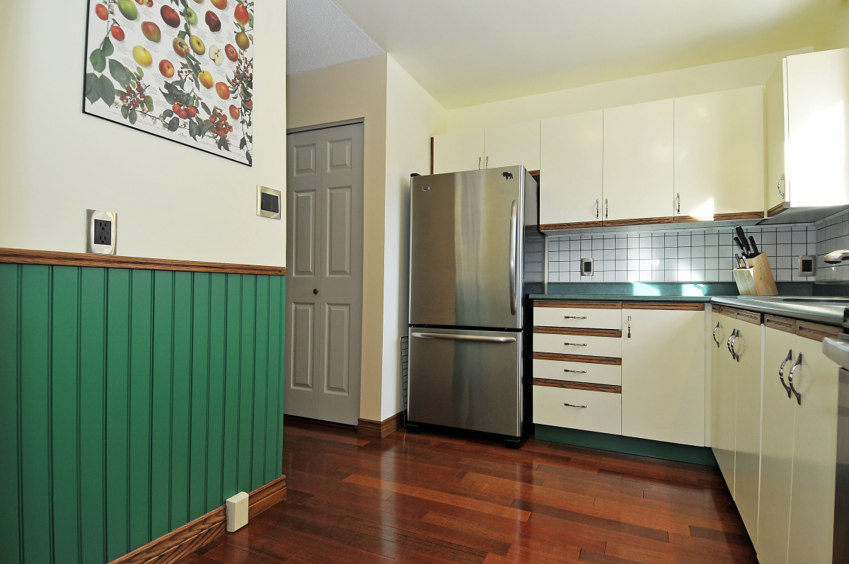 101299 Thomas Street, 2 bed, 2 bath condo in Carleton Place Ottawa