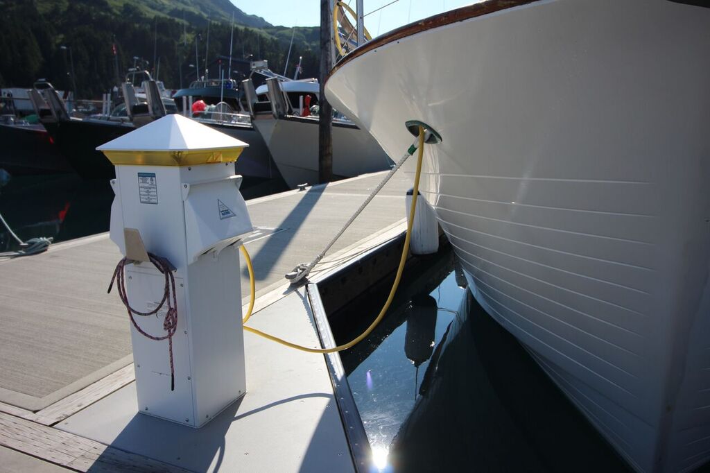 Power Marine Centre Authorized Canadian Representative of Marina
