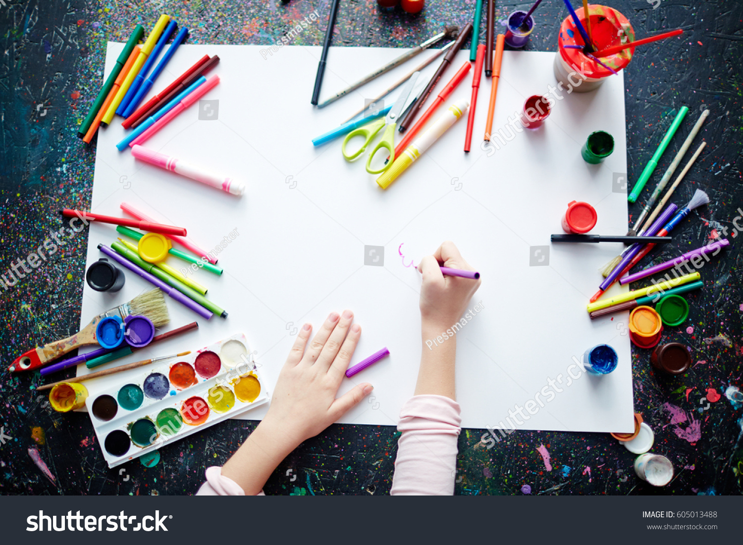 PowerPoint Template art crafts hands of (nhmhiklpp)