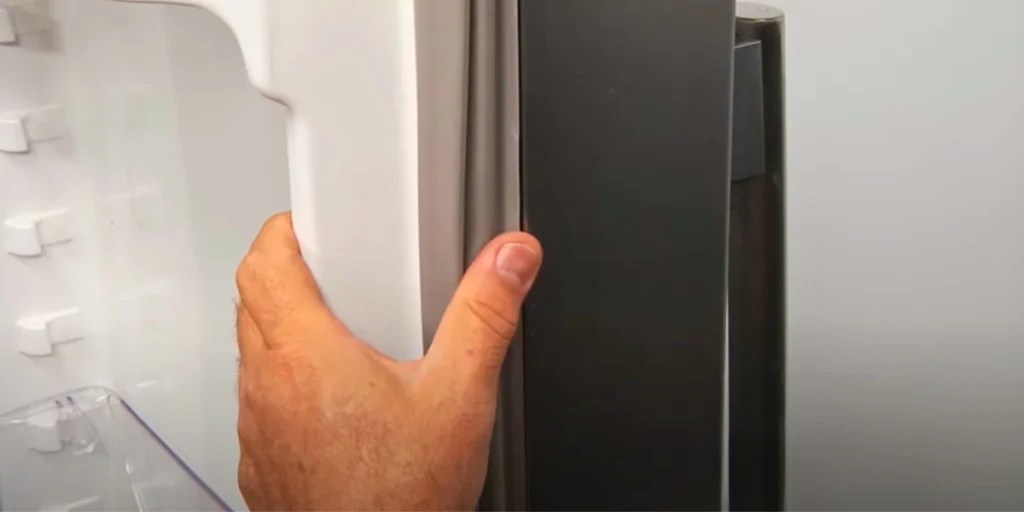 Why Is My Frigidaire Refrigerator Beeping 5 Times? Fix It Now!