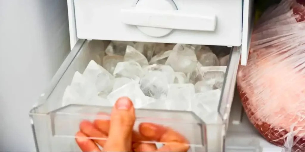 Samsung Refrigerator Not Making Ice Bottom Freezer? Cool Solutions