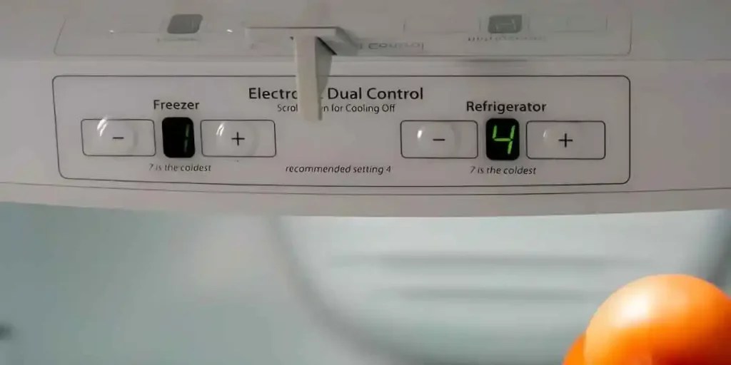 What Should Be The Temperature Of Refrigerator In Summer? Seasonal Advice