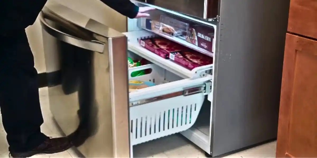 LG Refrigerators Bottom Freezer Problems Get Reliable Fixes