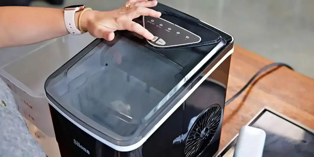How To Manually Fill Ice Maker With Water? Quick & Simple