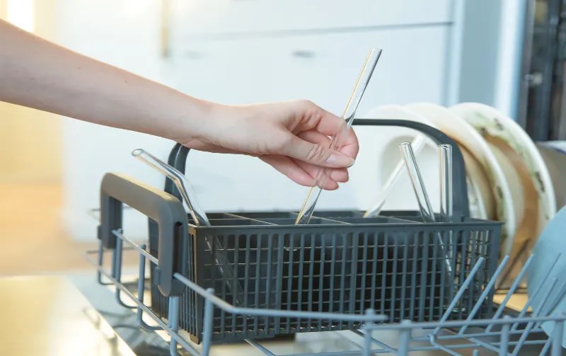 Can Glass Straws Go In The Dishwasher? Safe & Simple Guide