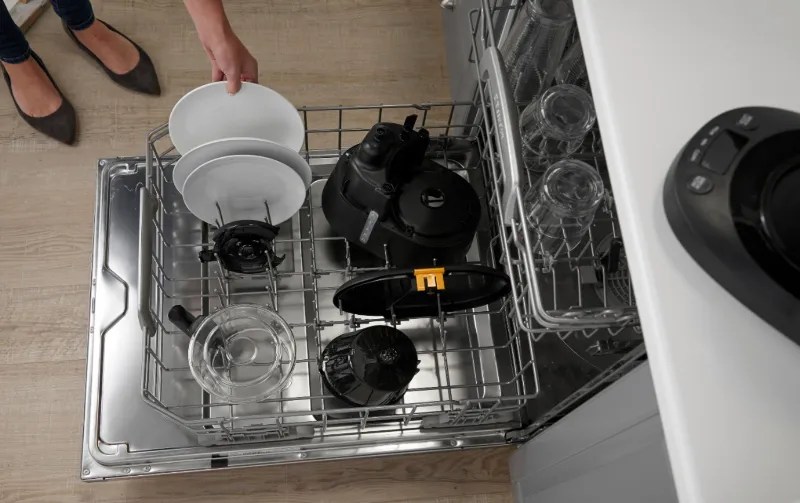 Can Mr Coffee Pot Go In Dishwasher? Easy Cleaning Tips