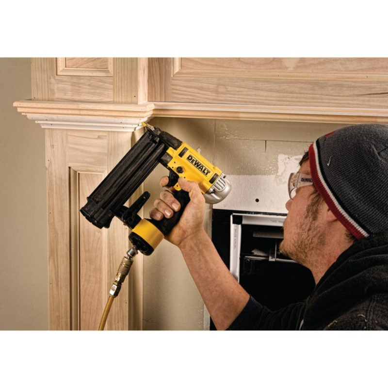 DeWalt 18 Gauge 1550mm Brad Nailer PowerToolMate