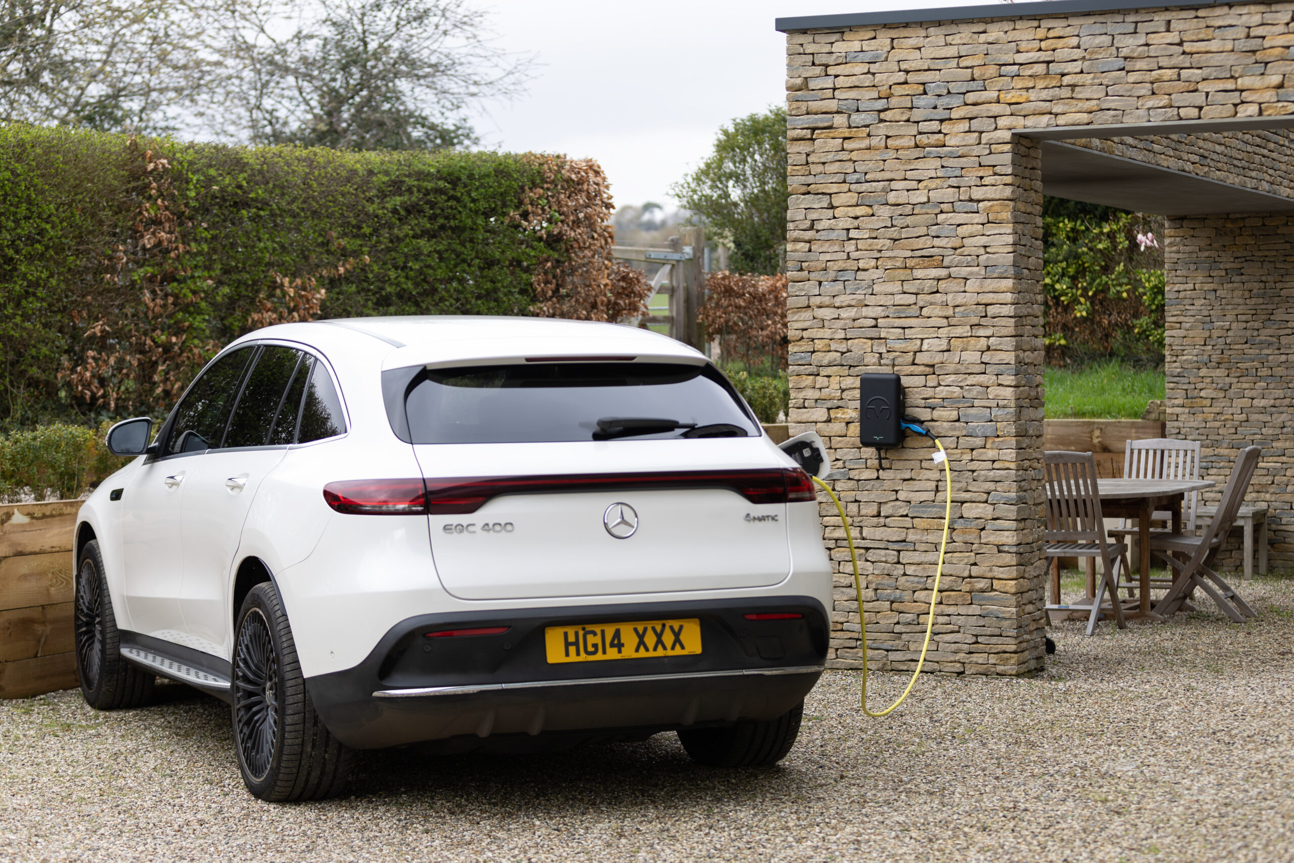 How long does charging my EV take? Powerverse