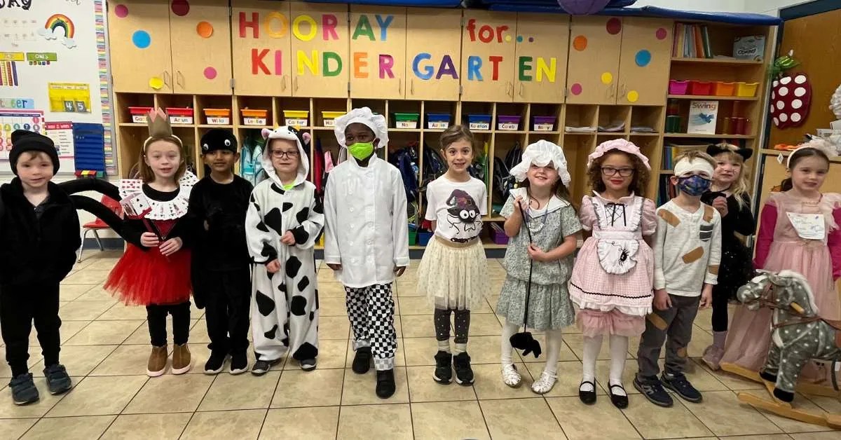 Powhatan School Vocabulary DressUp Day!